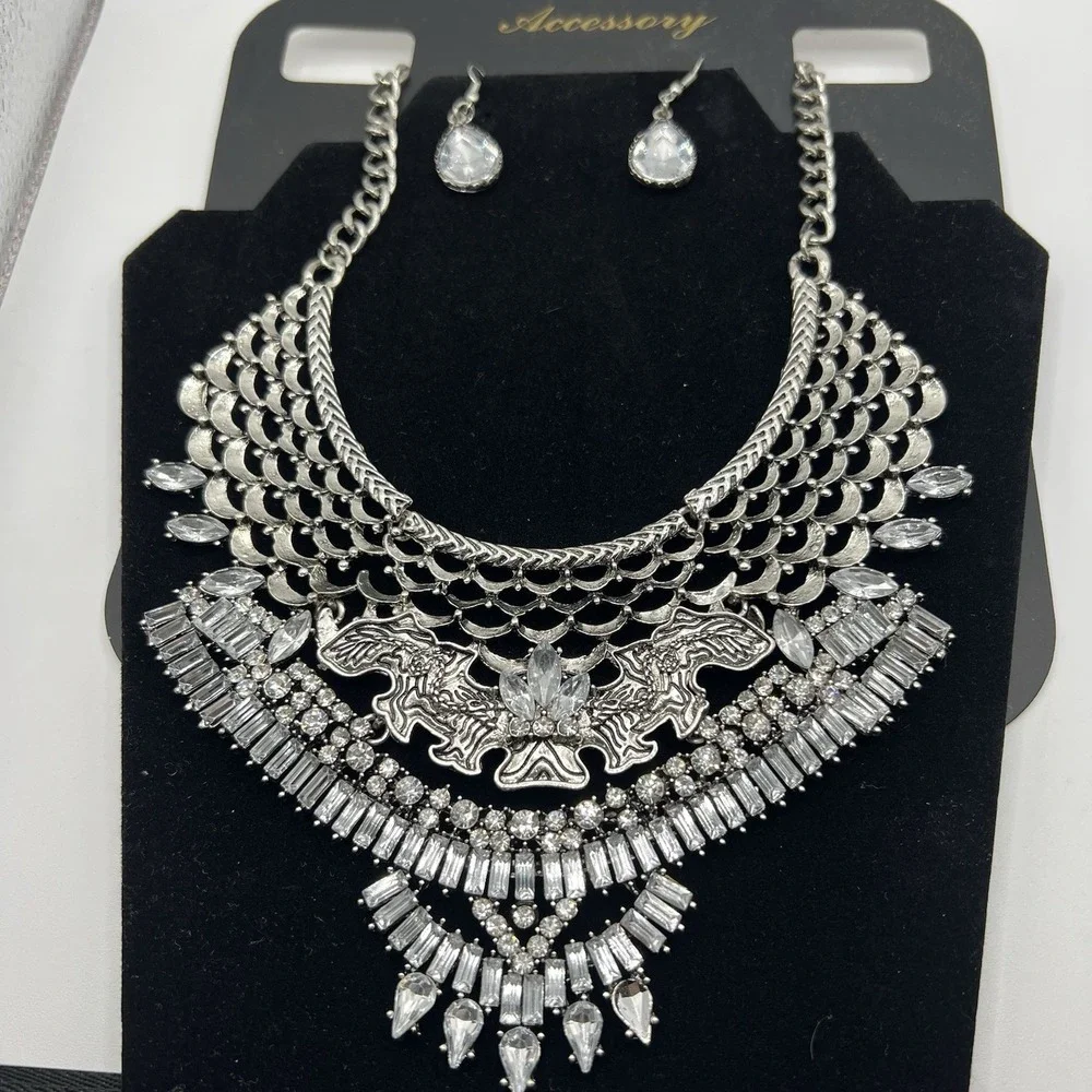 Beautiful Fashionable Statement Necklace Earring set Bohemian Style‎